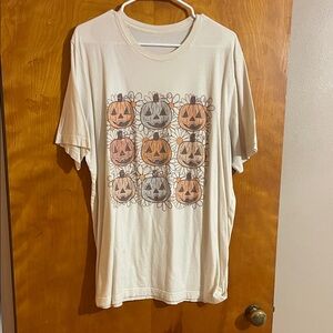 Women’s Graphic Halloween Pumpkin Graphic T-Shirt - Cream